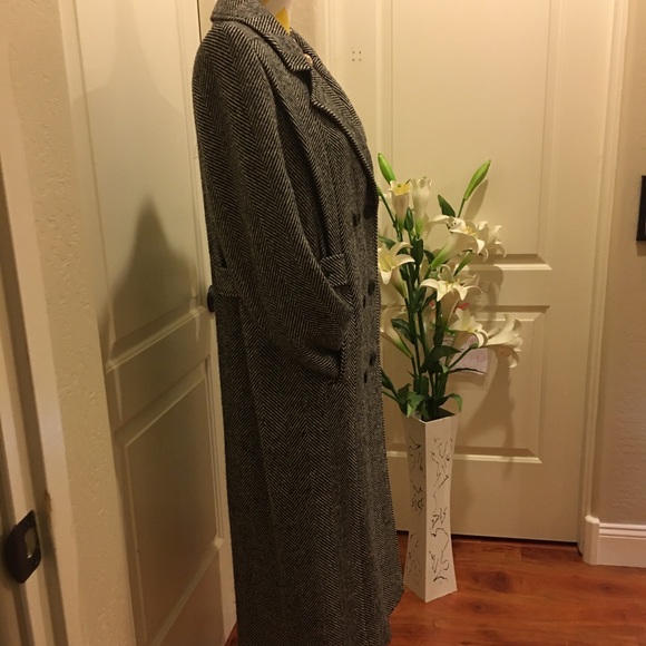Long coat 🧥 - Picture 8 of 8